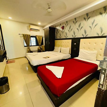 Hotel Atlas Grand Andheri East Mumbai Exterior foto