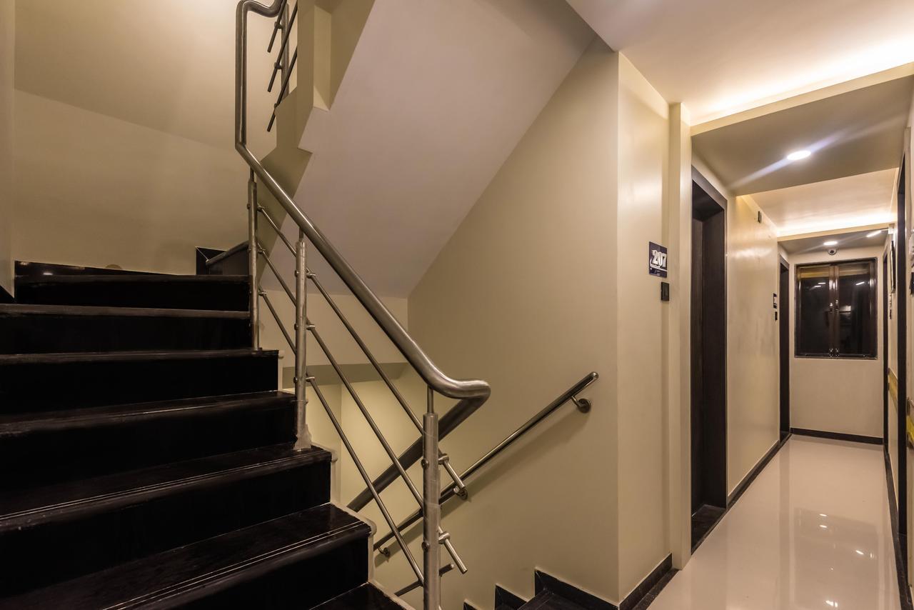 Hotel Atlas Grand Andheri East Mumbai Exterior foto